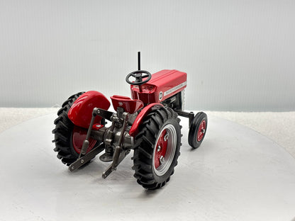 1/16 Massey Ferguson 135 National Farm Machinery Show