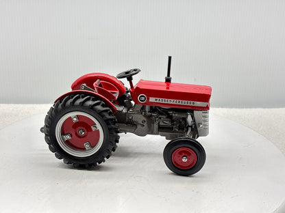 1/16 Massey Ferguson 135 National Farm Machinery Show