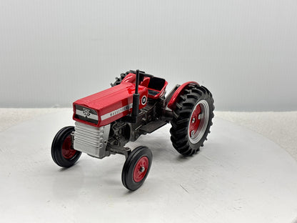 1/16 Massey Ferguson 135 National Farm Machinery Show