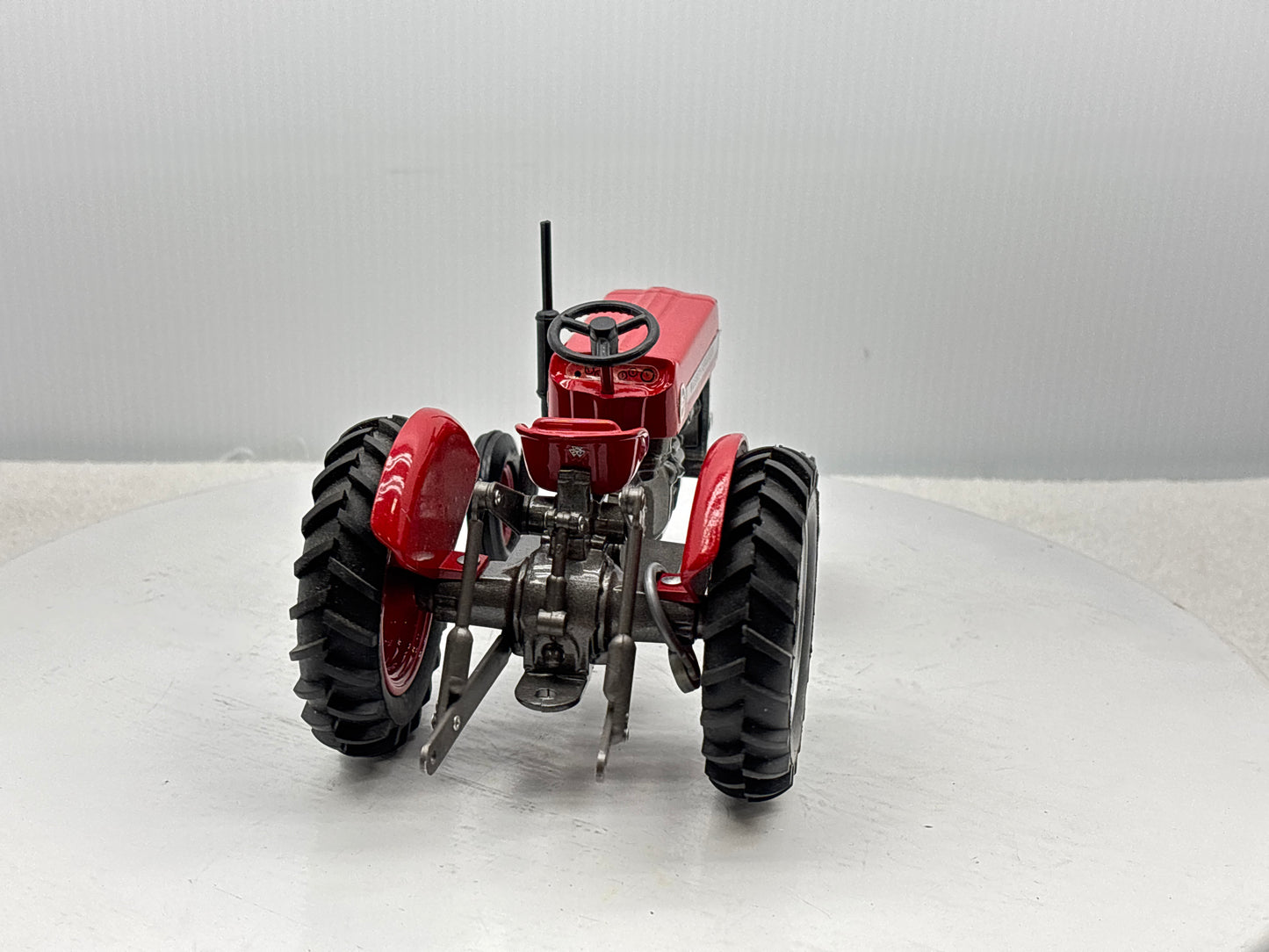 1/16 Massey Ferguson 135 National Farm Machinery Show