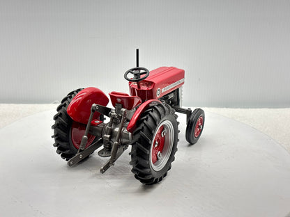 1/16 Massey Ferguson 135 National Farm Machinery Show