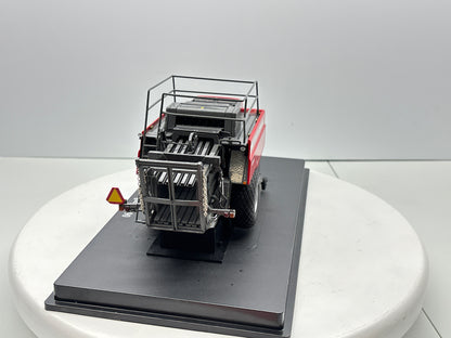 1/32 Massey Ferguson 2290