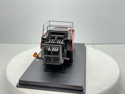 1/32 Massey Ferguson 2290