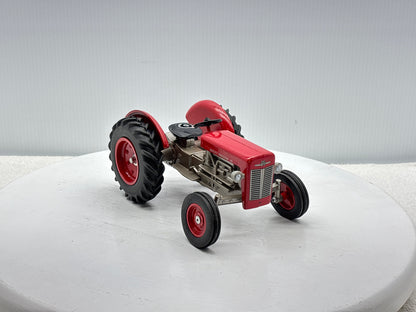 1/16 Massey Ferguson 35 Collectors Edition