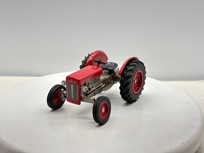 1/16 Massey Ferguson 35 Collectors Edition
