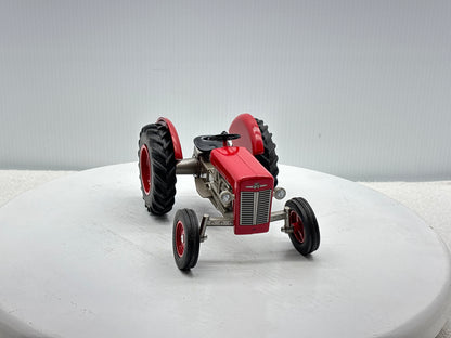 1/16 Massey Ferguson 35 Collectors Edition