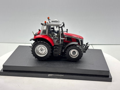 1/32 Massey Ferguson 65.180 Red