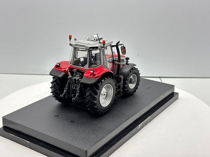 1/32 Massey Ferguson 65.180 Red