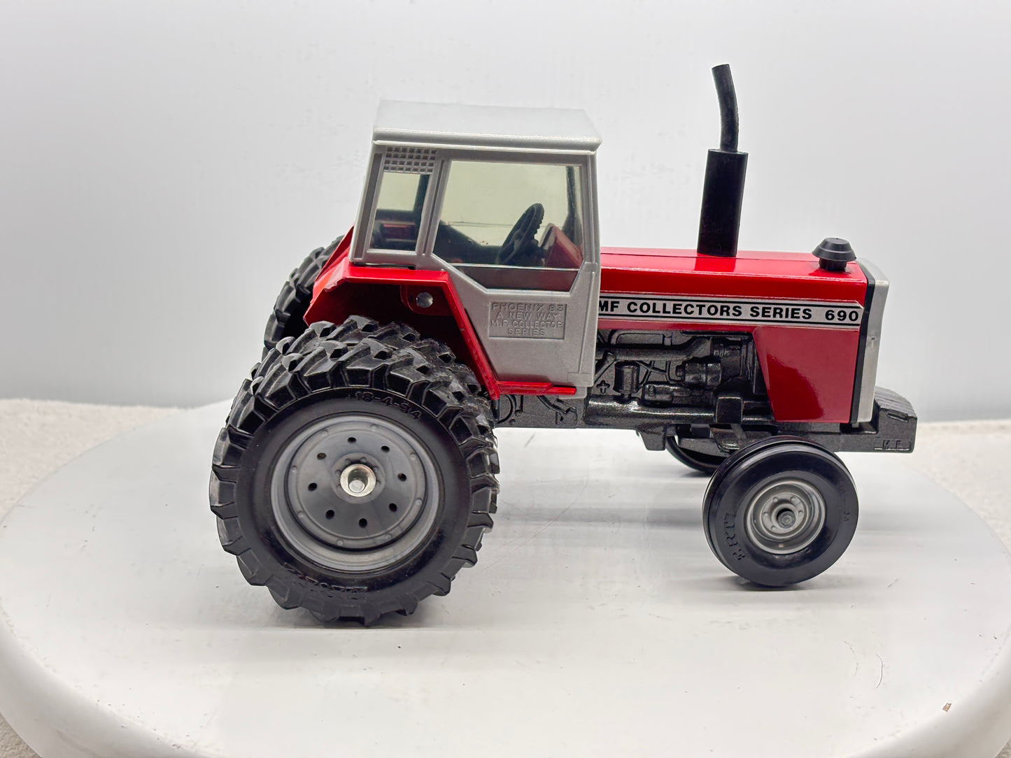 1/20 Massey Ferguson 690