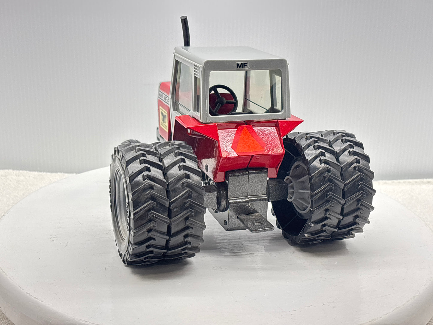 1/20 Massey Ferguson 690