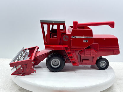 1/20 Massey Ferguson 860