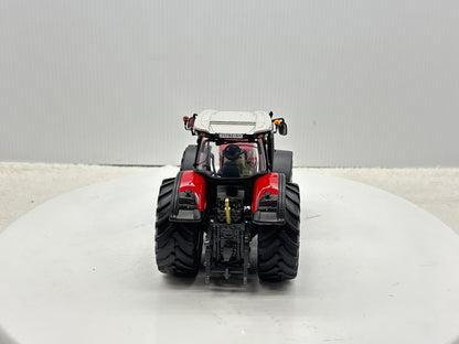 1/32 Massey Ferguson 8680