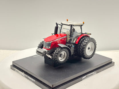 1/32 Massey Ferguson 8680
