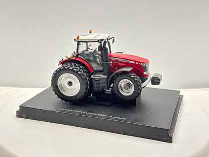 1/32 Massey Ferguson 8680