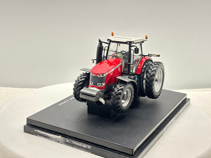 1/32 Massey Ferguson 8680
