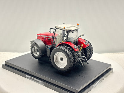 1/32 Massey Ferguson 8680