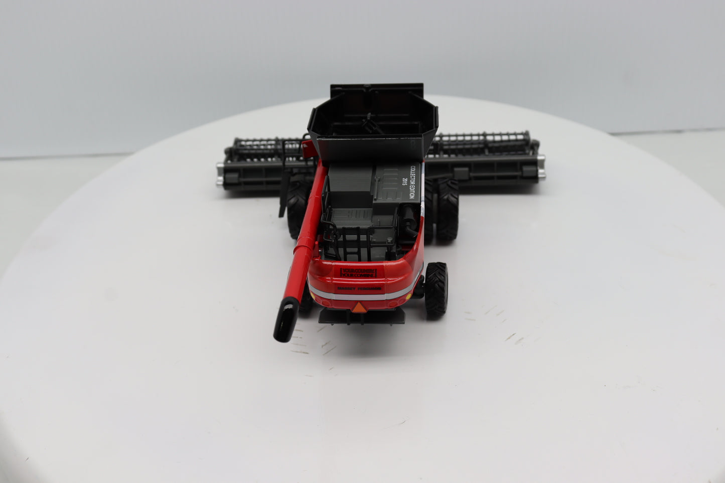 1/64 Massey Ferguson 9565
