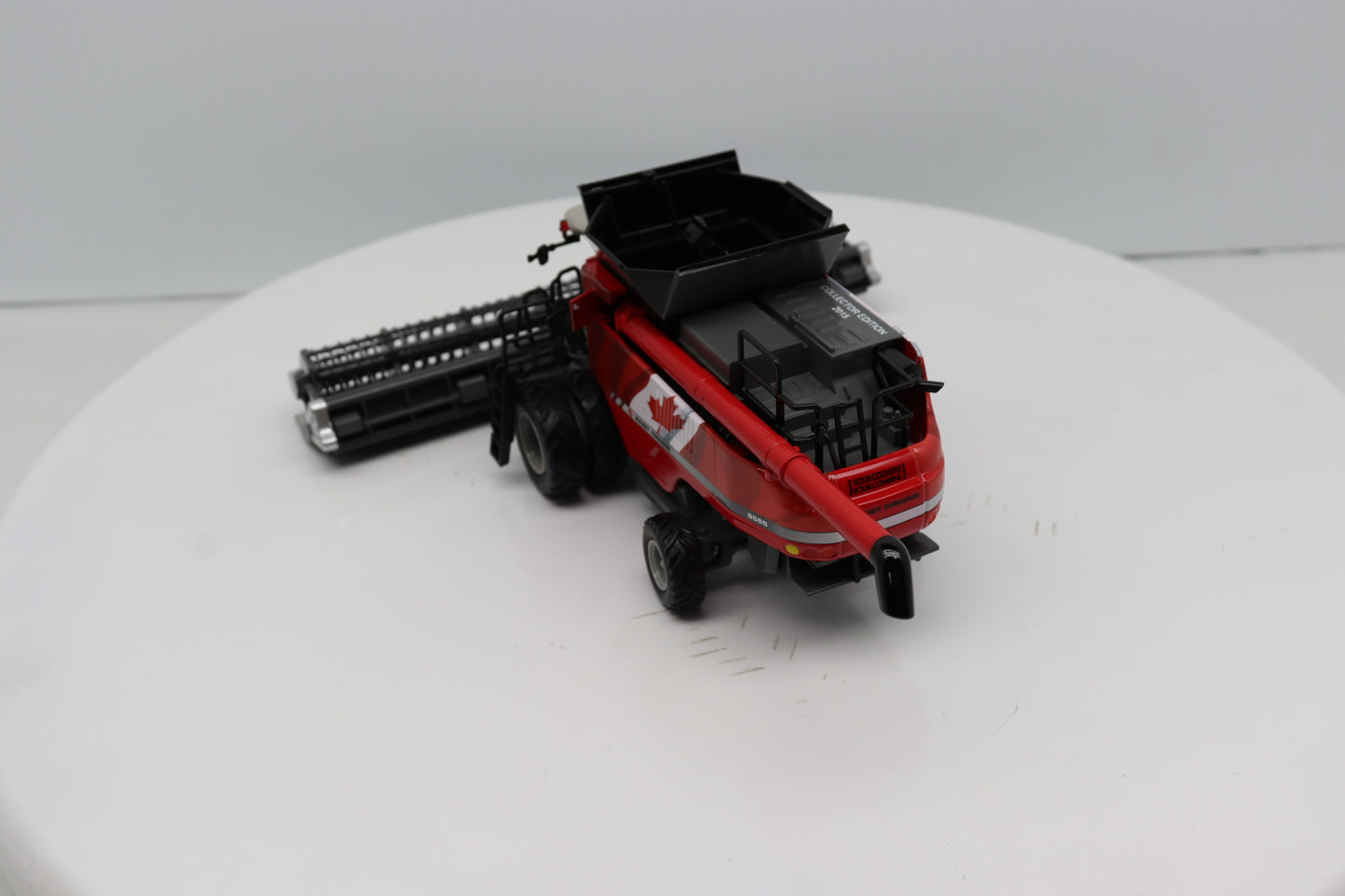 1/64 Massey Ferguson 9565