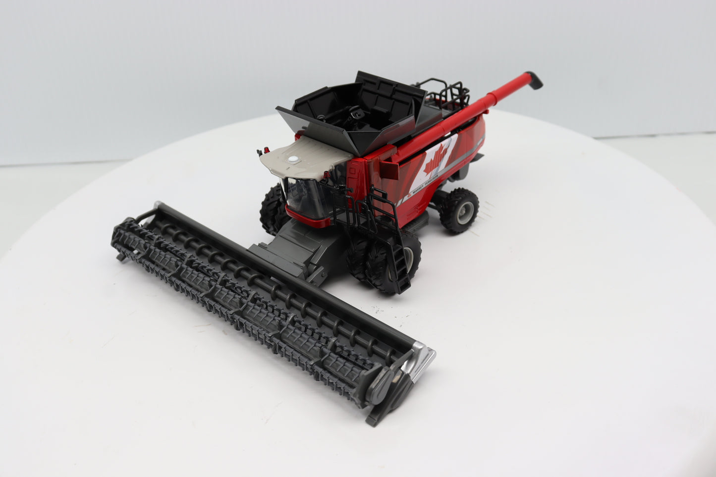 1/64 Massey Ferguson 9565