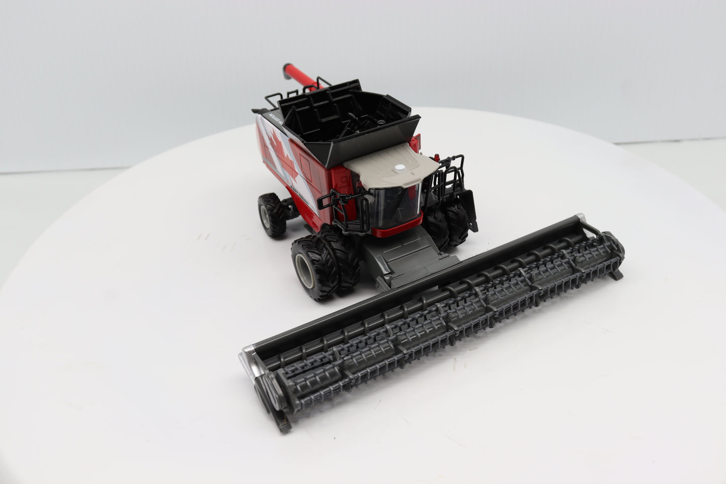1/64 Massey Ferguson 9565