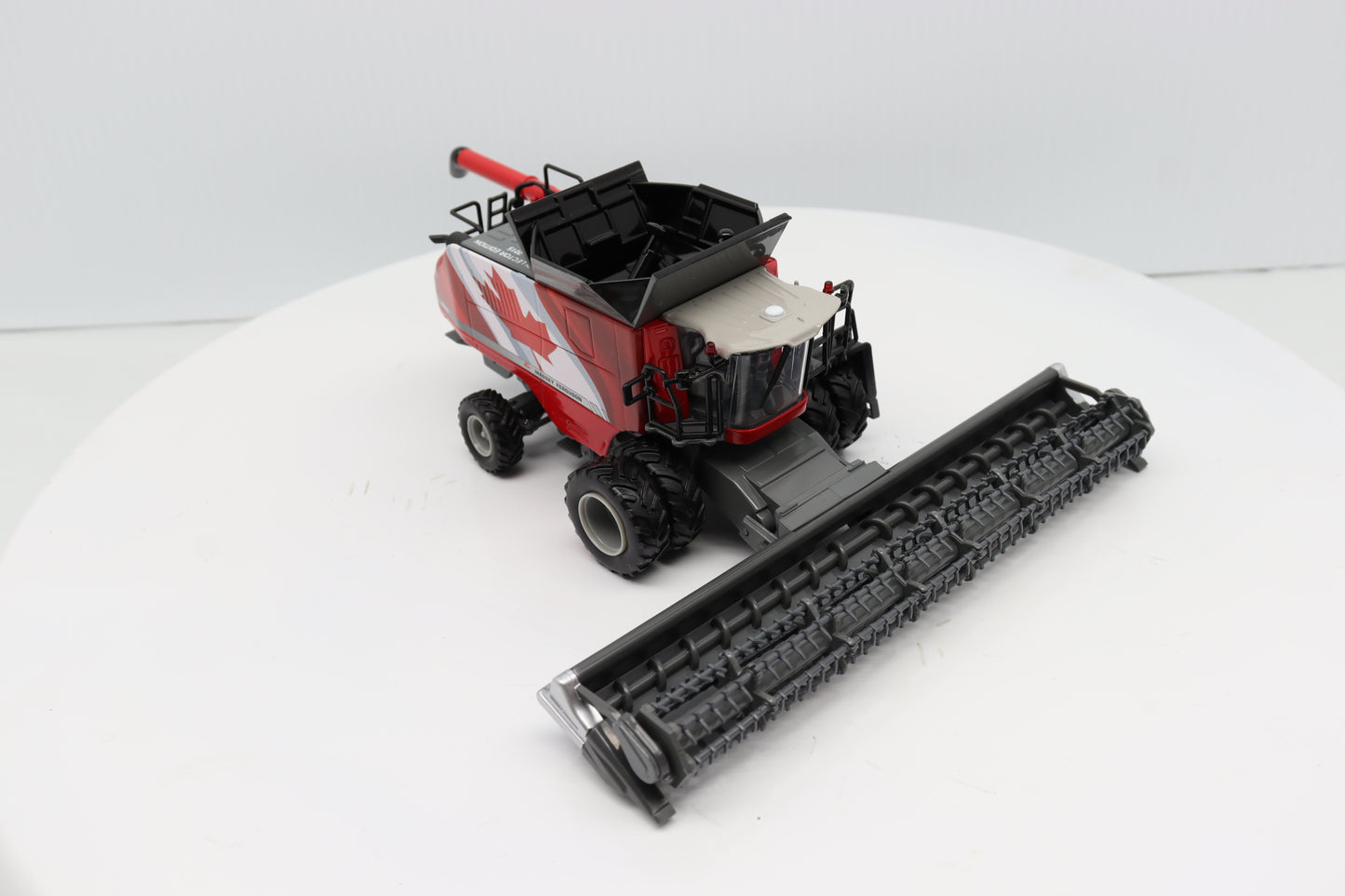 1/64 Massey Ferguson 9565