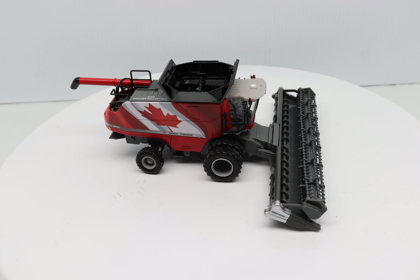 1/64 Massey Ferguson 9565