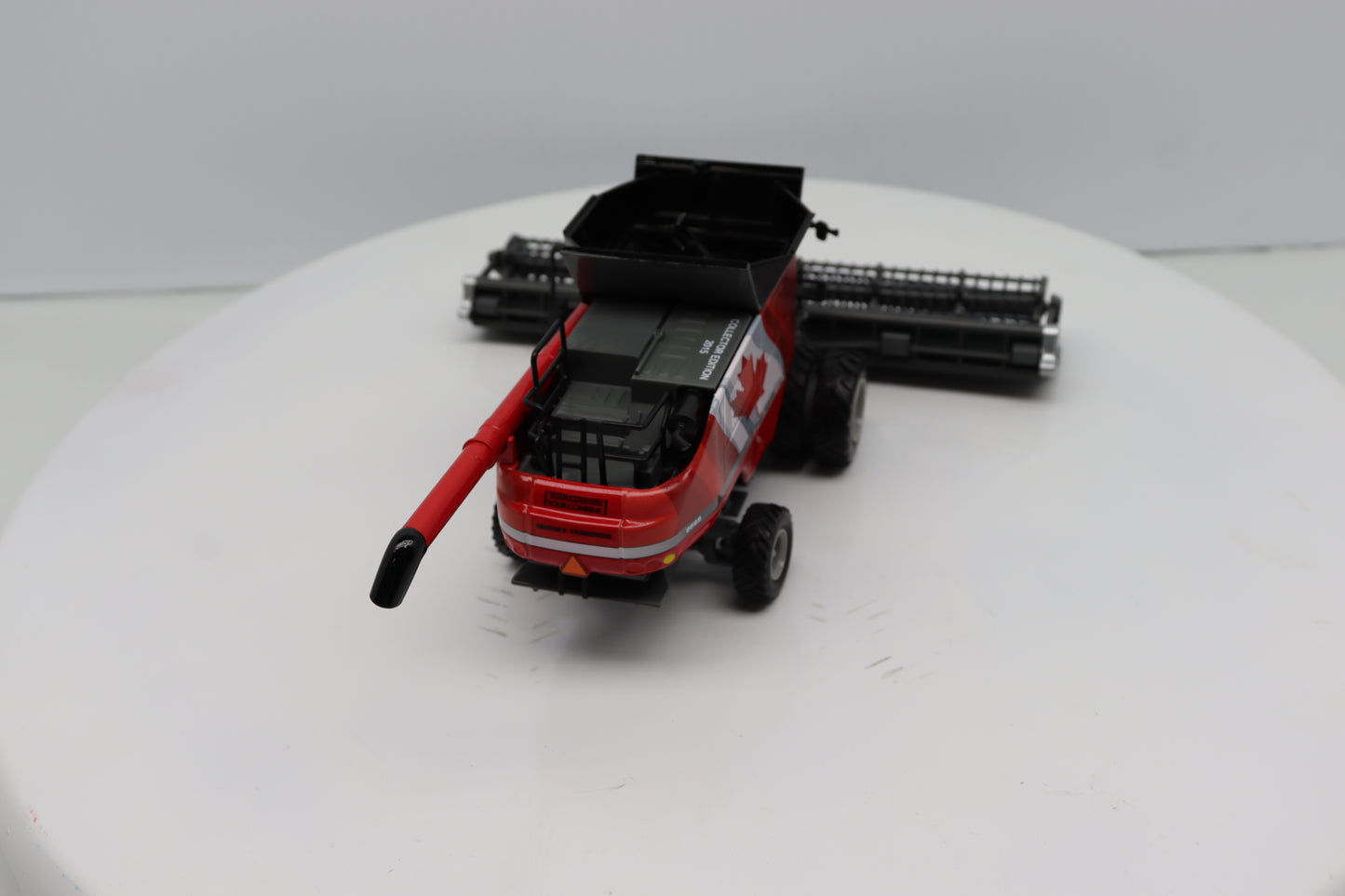 1/64 Massey Ferguson 9565