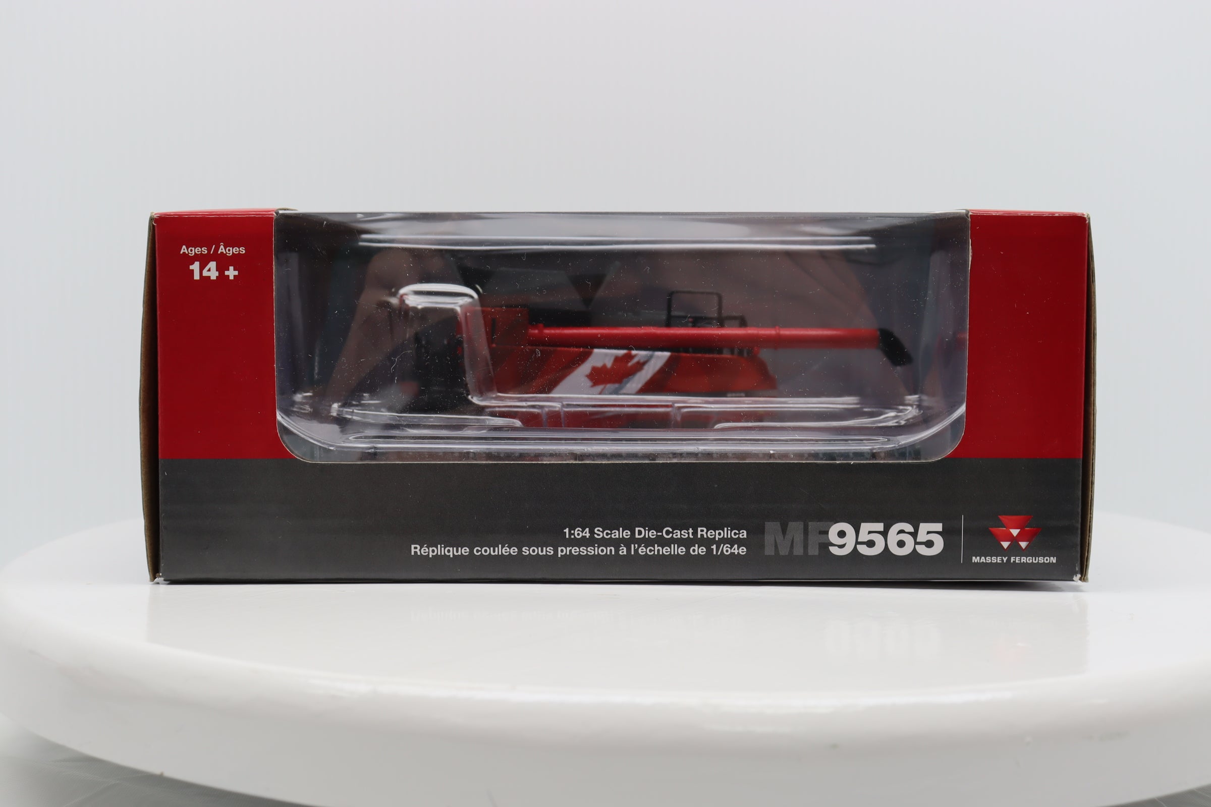 1/64 Massey Ferguson 9565