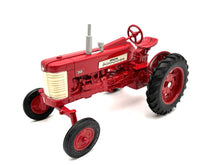 1/16 McCormick Farmall 350 Wide Front