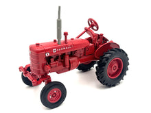 1/16 McCormick Farmall Super A