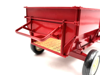 1/16 McCormick Flare Box Wagon Precision