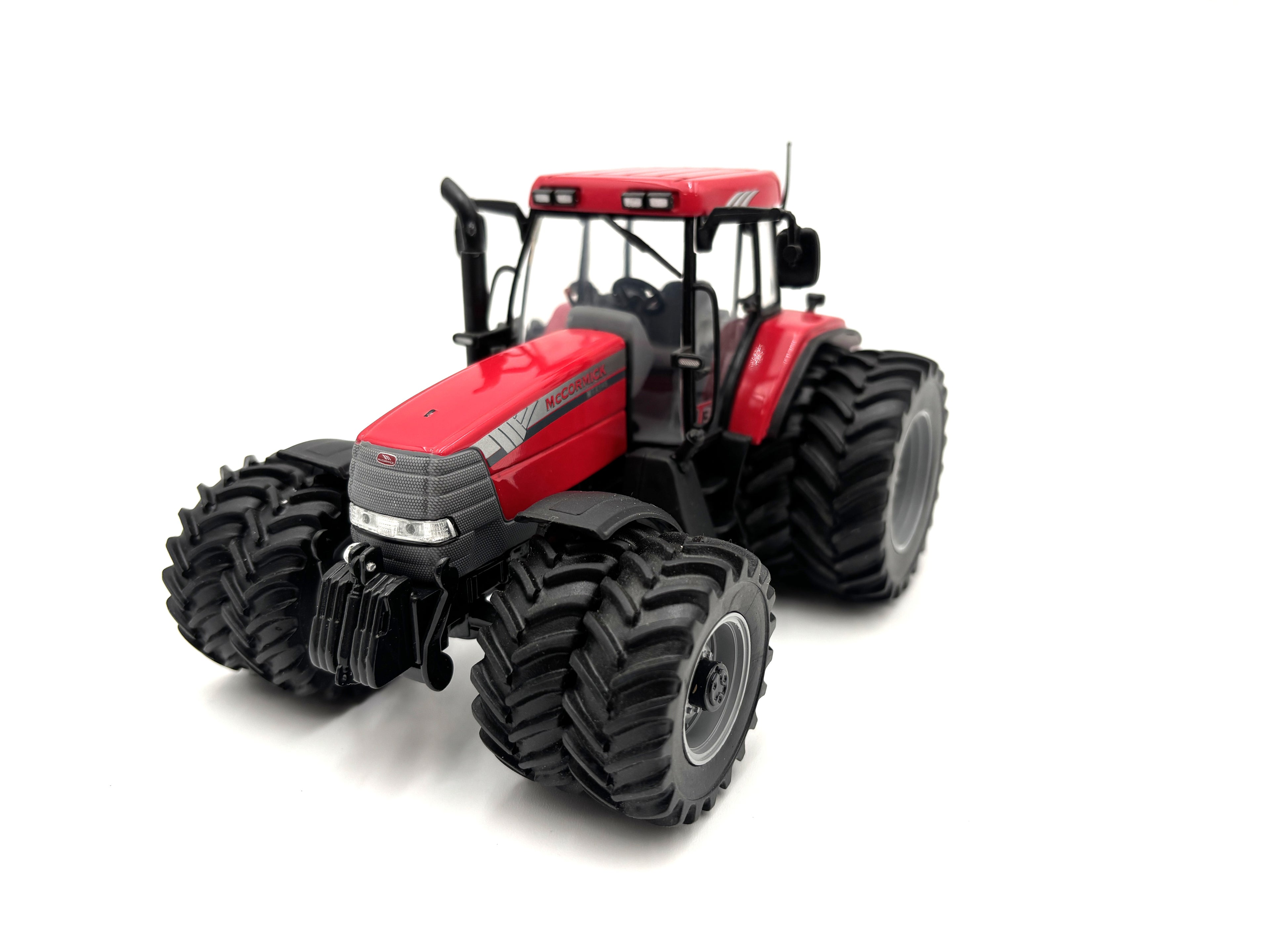 1/32 McCormick MTX145
