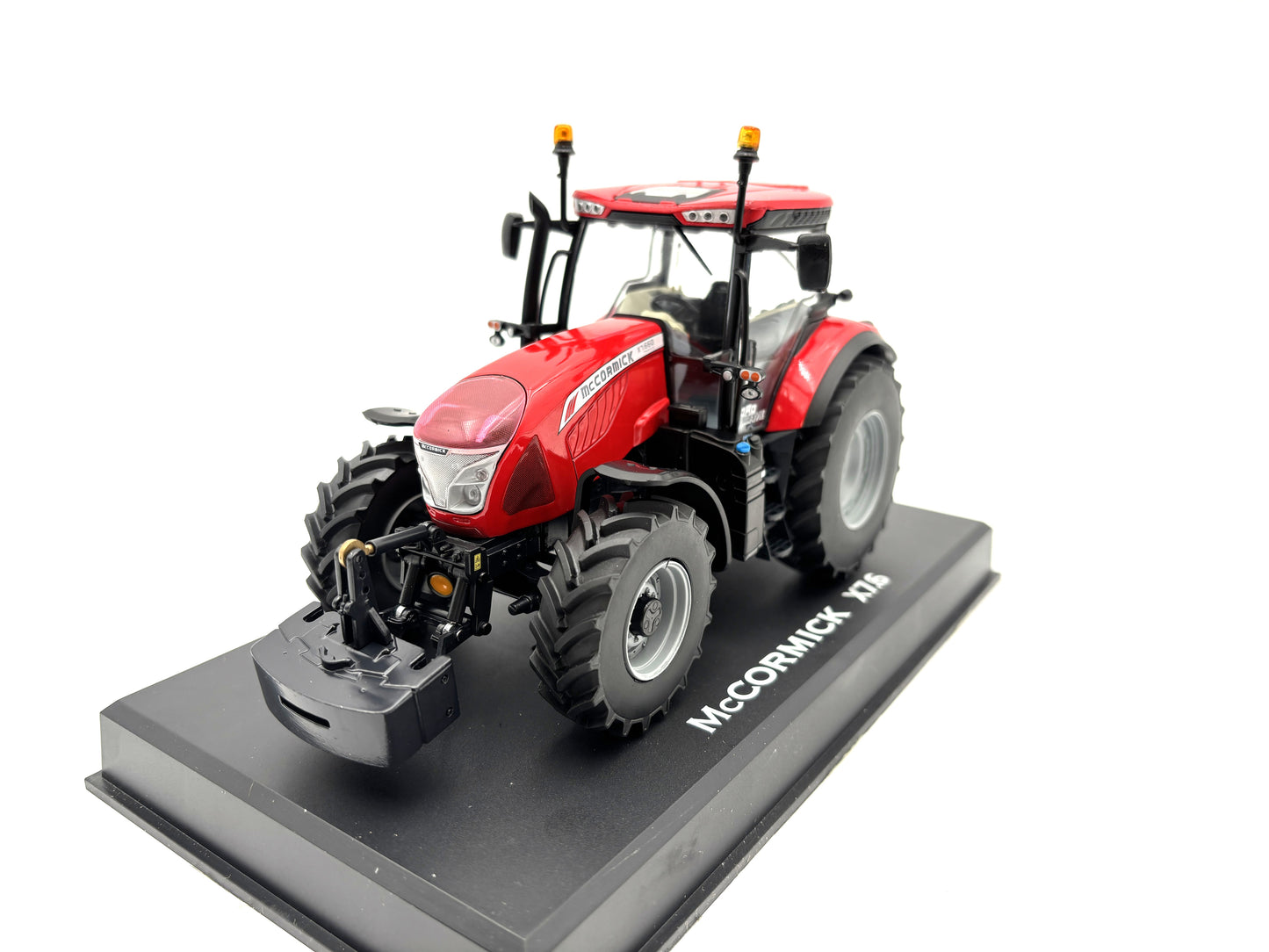 1/32 McCormick X7.660