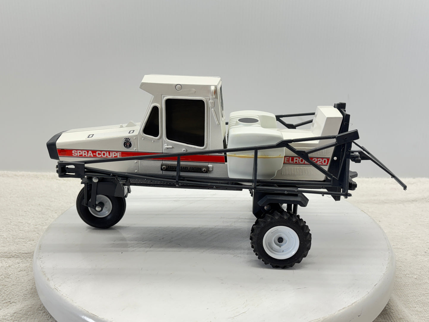 1/16 Melroe Spra-Coupe 220
