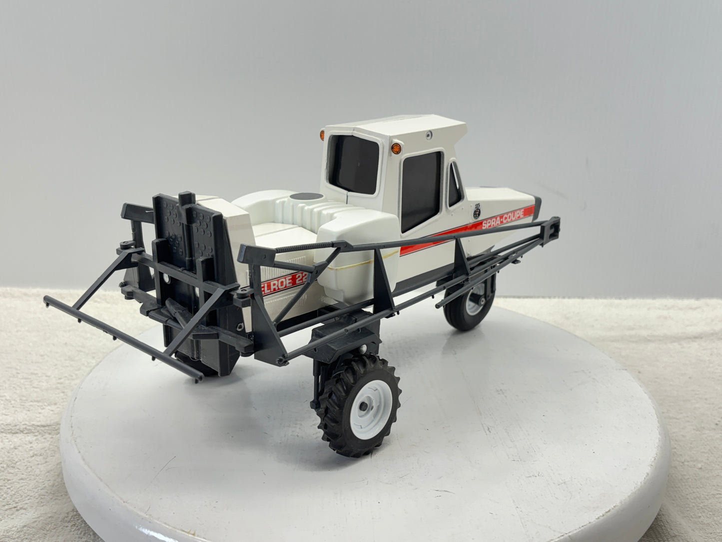 1/16 Melroe Spra-Coupe 220