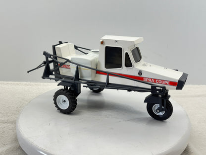 1/16 Melroe Spra-Coupe 220
