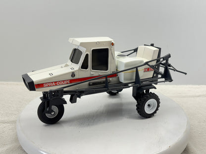1/16 Melroe Spra-Coupe 220