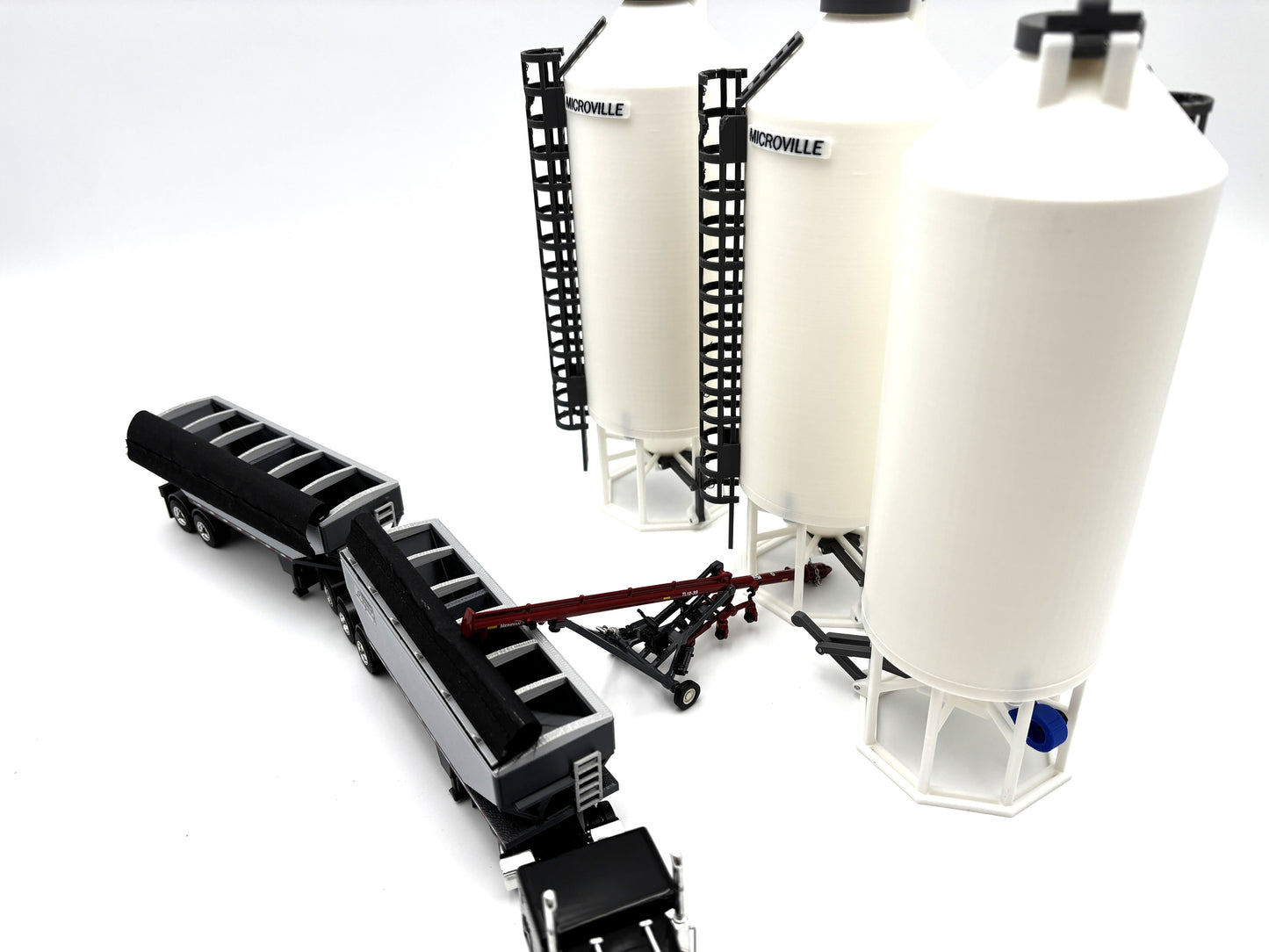 1/64 Meridian TL12-39 Truck Load Auger