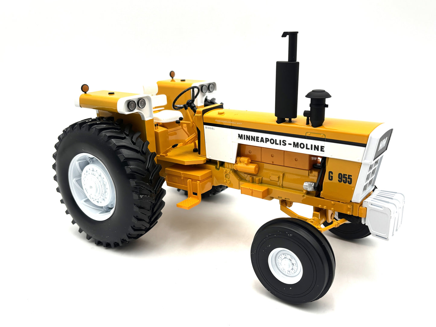 1/16 Minneapolis-Moline 955 Diesel