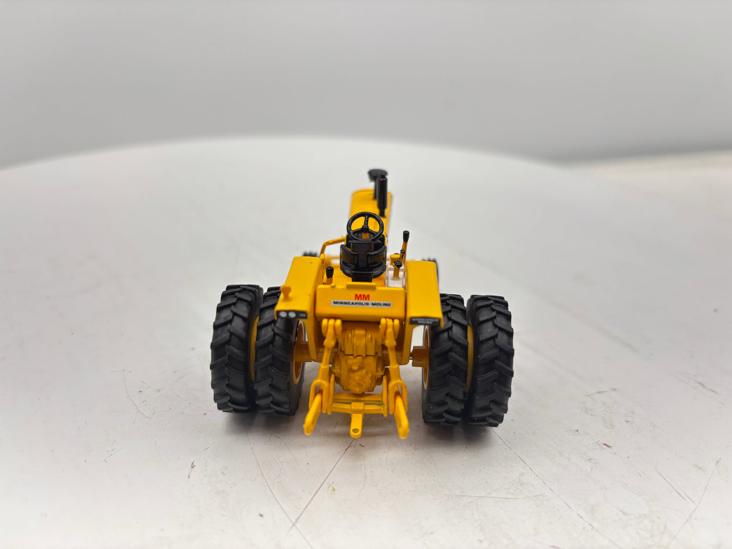 1/64 Minneapolis-Moline G1000 Vista