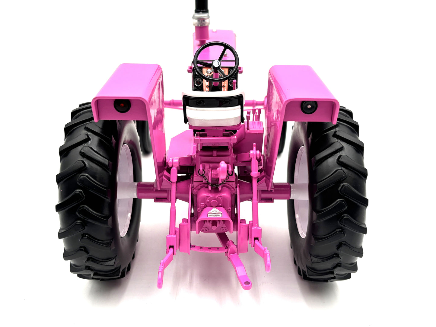 1/16 Minneapolis-Moline G840 Pink