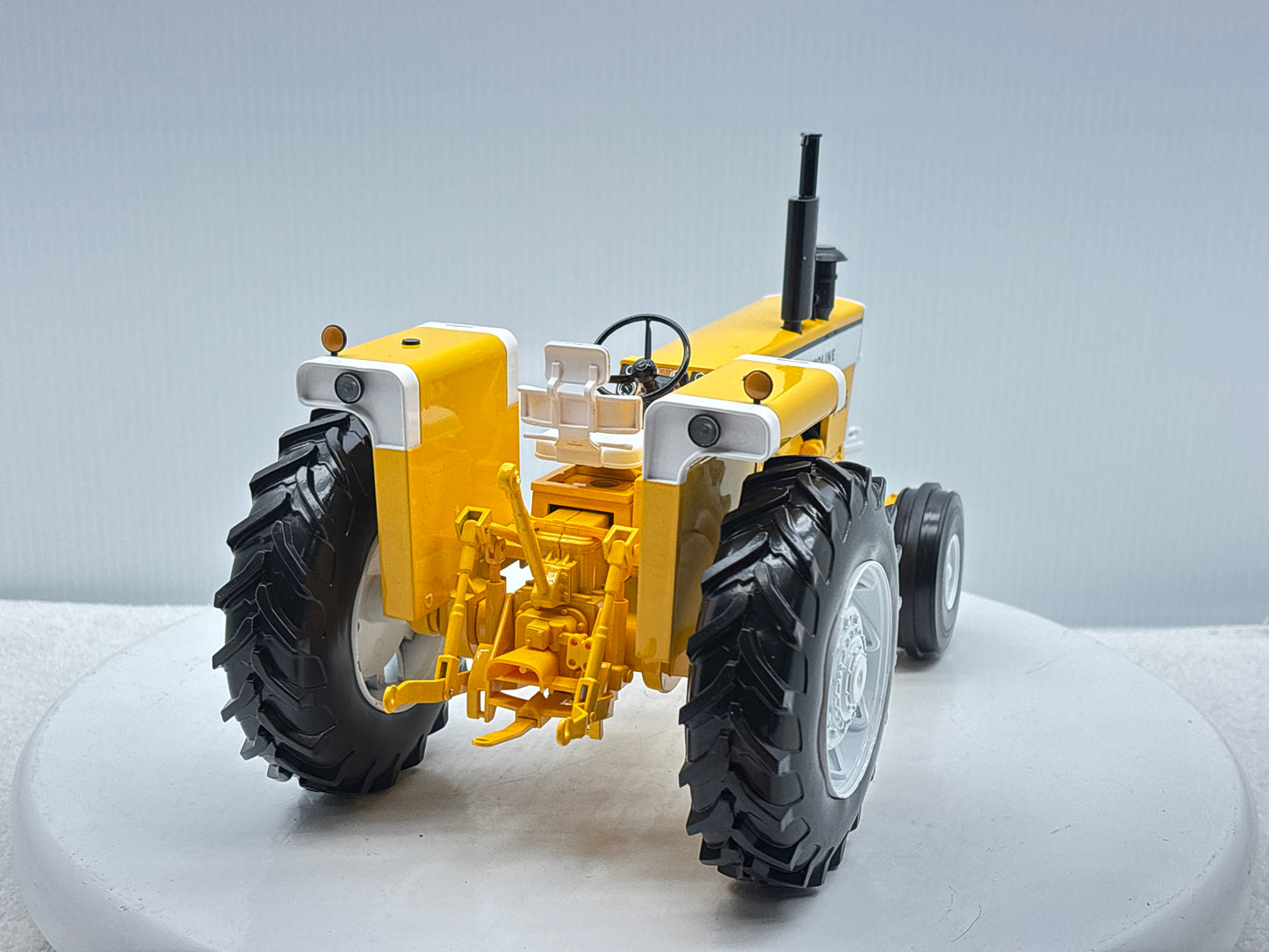 1/16 Minneapolis-Moline G1355