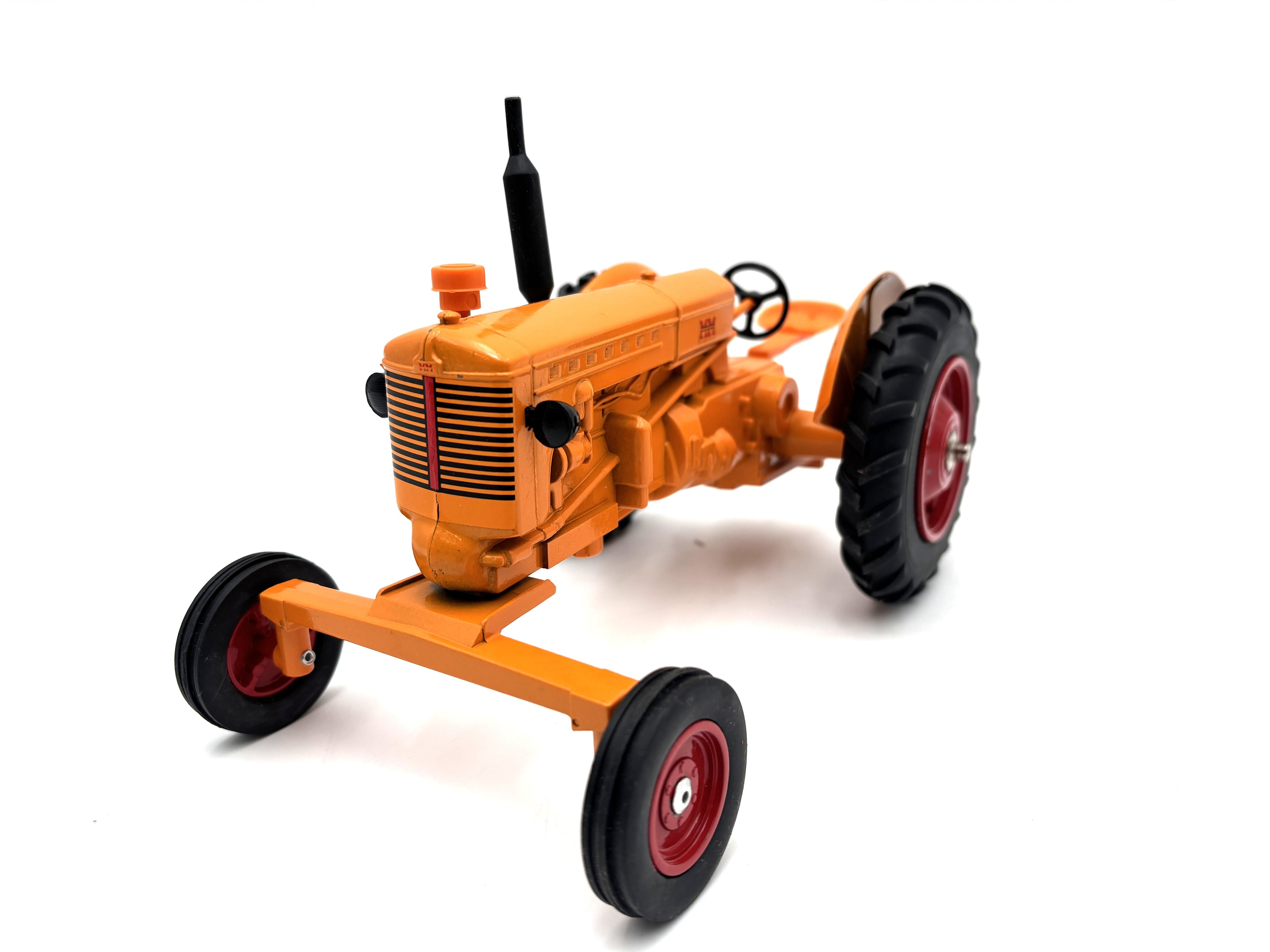 1/16 Minneapolis-Moline ''U'' Wide Front