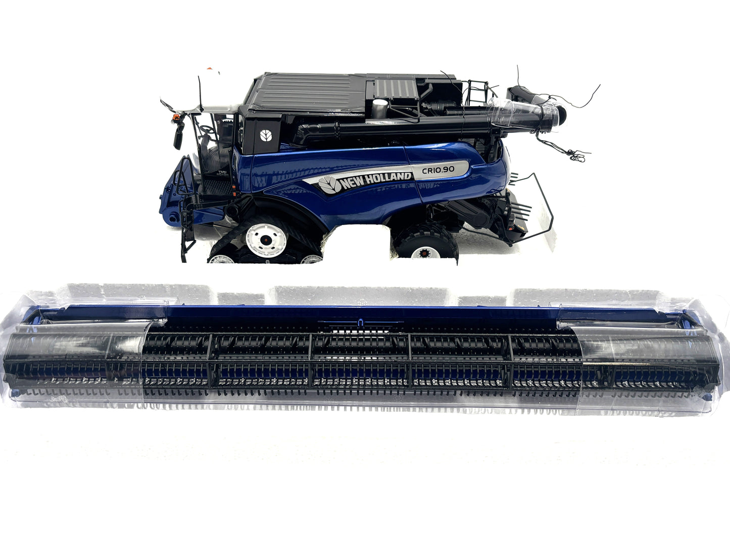 1/32 New Holland CR10.90 Blue Power