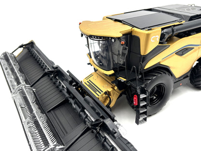 1/32 New Holland CR11 Gold Show Edition