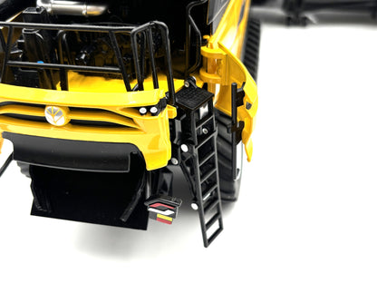 1/32 New Holland CR11 Tracked Prestige
