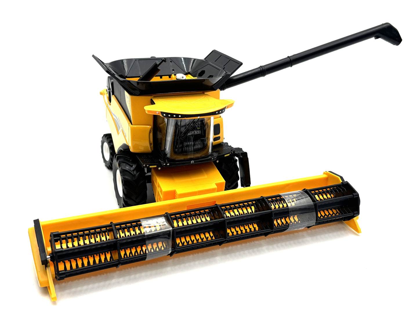 1/32 New Holland CR8.90