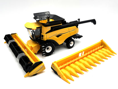 1/32 New Holland CR8.90