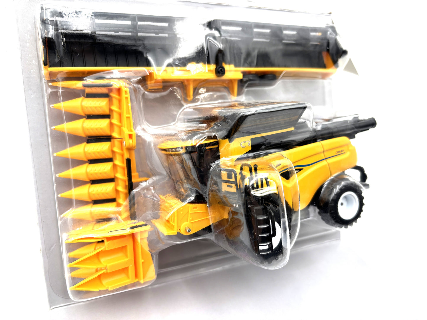 1/64 New Holland CR8.90