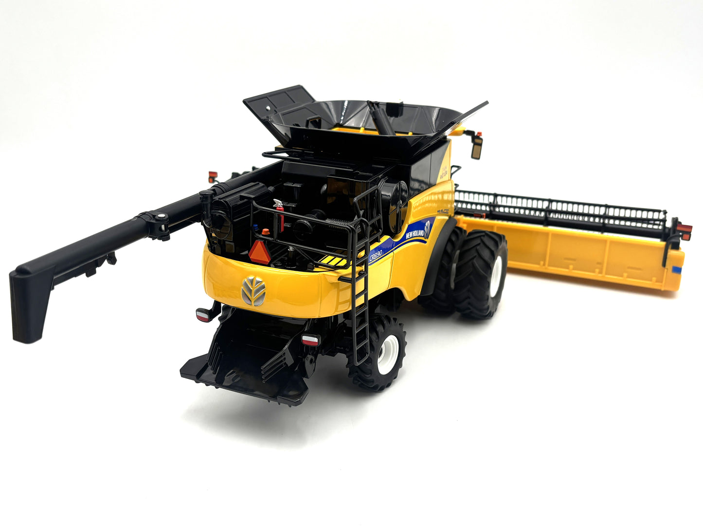 1/32 New Holland CR8.90 Prestige